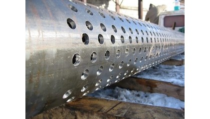 Труба стальная перфорированная бесшовная 108x4 мм Ст3 фото трубу стальную перфорированную бесшовную 108x4 мм Ст3 купить в Тольятти