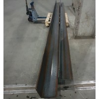 Уголок стальной горячекатаный равнополочный 32x32x4 мм Ст3 ГОСТ 8509-93